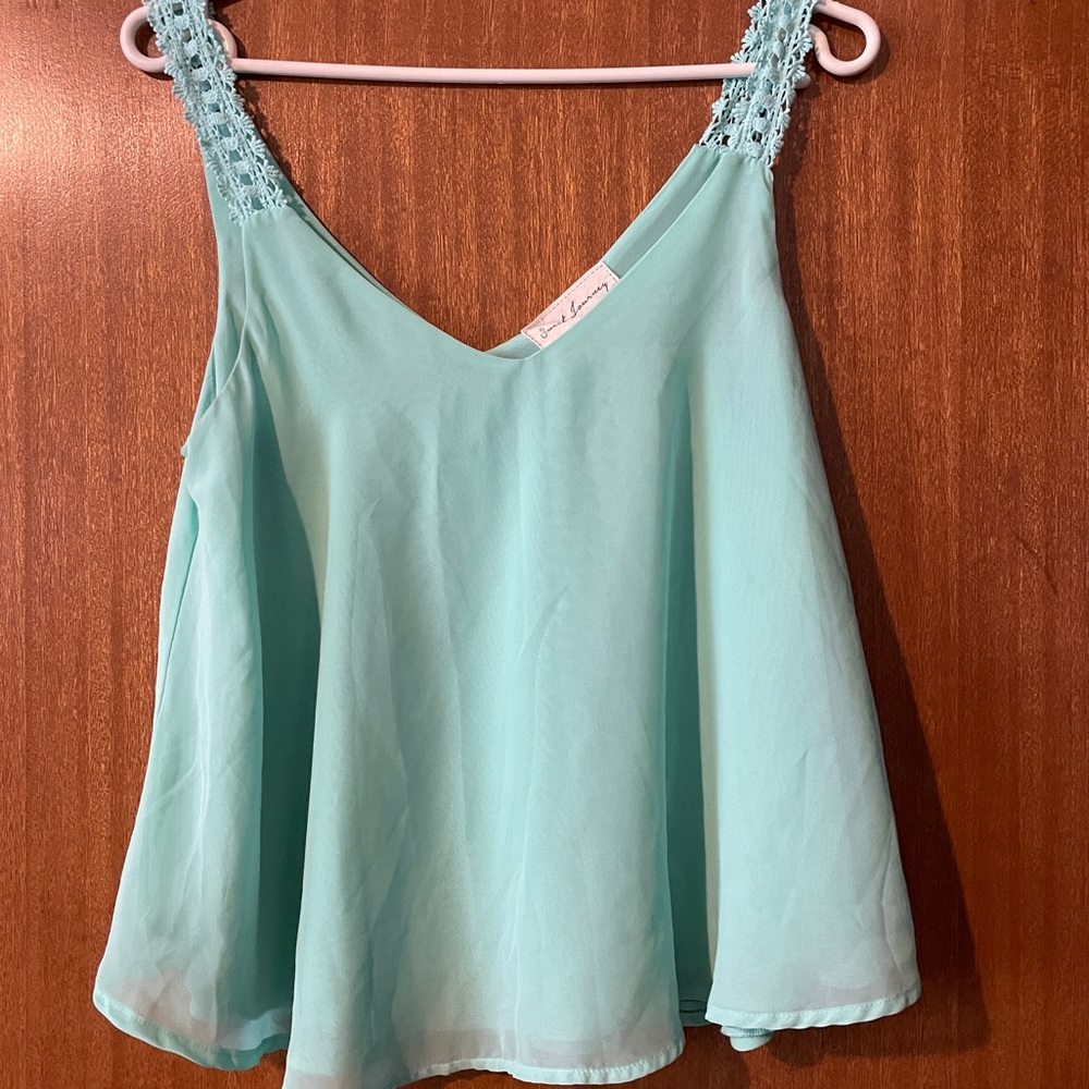 Sweet Journey teal flowy tank top. Size small.